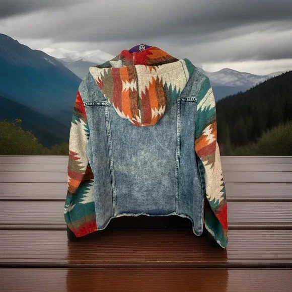 NWT Boho Aztec Blanket Sleeve Denim Jacket Hoodie Women's Size Large Modern - Picture 2 of 9